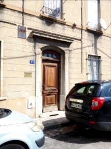 Vénissieux - Rue François Gros, porte au numéro 11