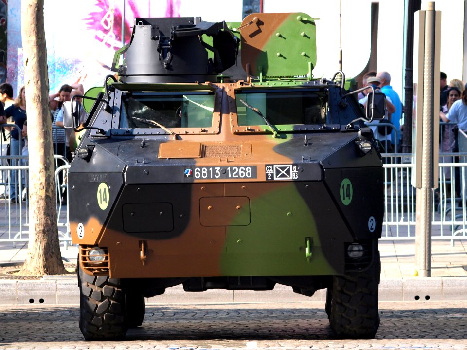 Véhicule de l'Avant Blindé, VAB 4x4, army licence registration 6813 1268 photo-1