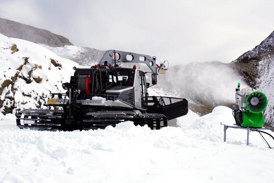 Groomer snow winter sports