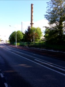 Vénissieux - Rue Albert Einstein, cheminée de la chaufferie