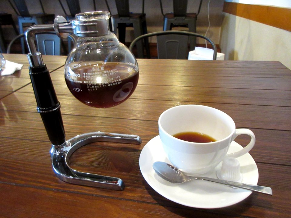 Vacuum-coffee-maker-1