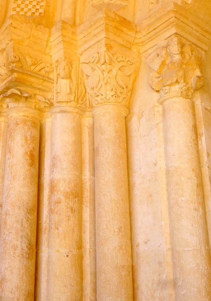 Vírgala Mayor - Iglesia de San Andrés, portada románica 16