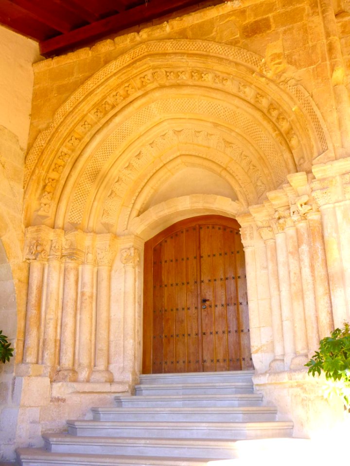 Vírgala Mayor - Iglesia de San Andrés, portada románica 18