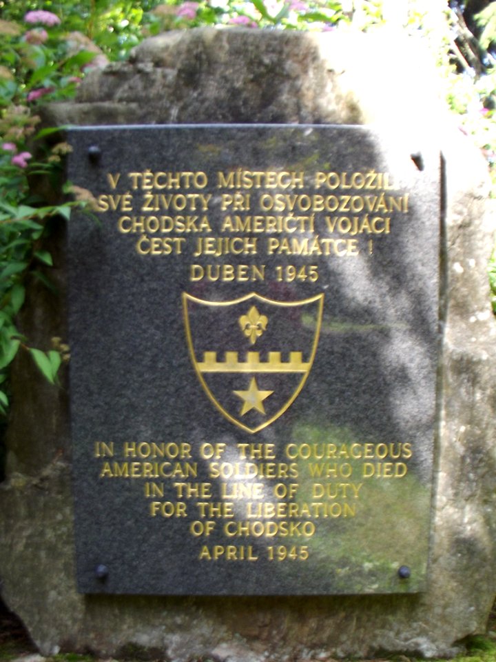 Výhledy - pomník (Jindřich Šimon Baar) Americký pomník v okolí B