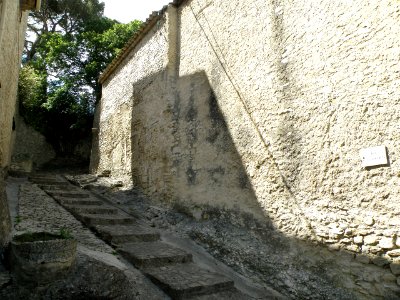 Vaison-la-Romaine Rue de la Charité 1