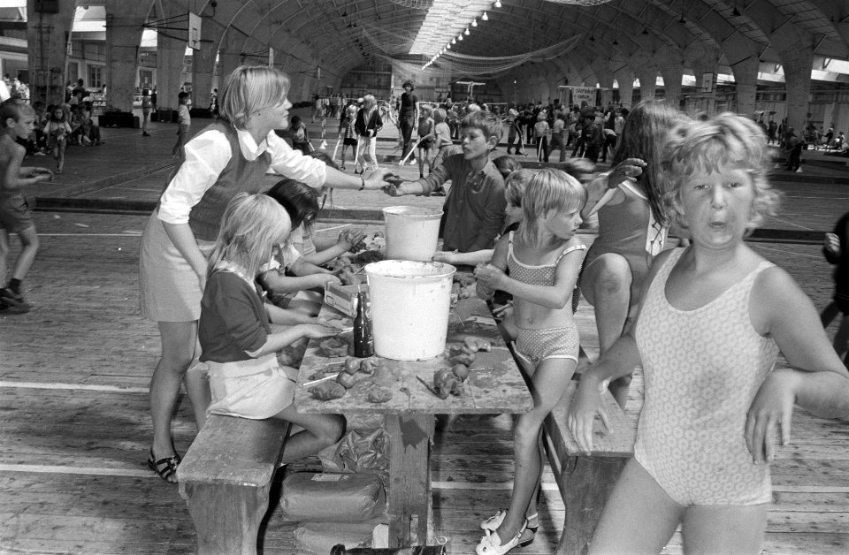 Vakantiespelen in oude RAI, Amsterdam, Bestanddeelnr 924-7431