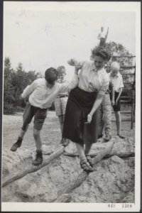 Vakantiekamp Oude Molen voor oorlogswezen en invalide kinderen van de stichtin, Bestanddeelnr 048-1360
