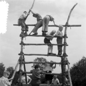 Vakantiekamp Oude Molen voor oorlogswezen en invalide kinderen van de stichtin, Bestanddeelnr 904-7368