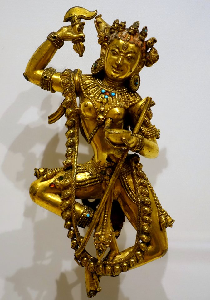 Vajravarahi, Tibet, 1700s AD, gilt bronze, semiprecious stones, traces of pigment - Dallas Museum of Art - DSC05010