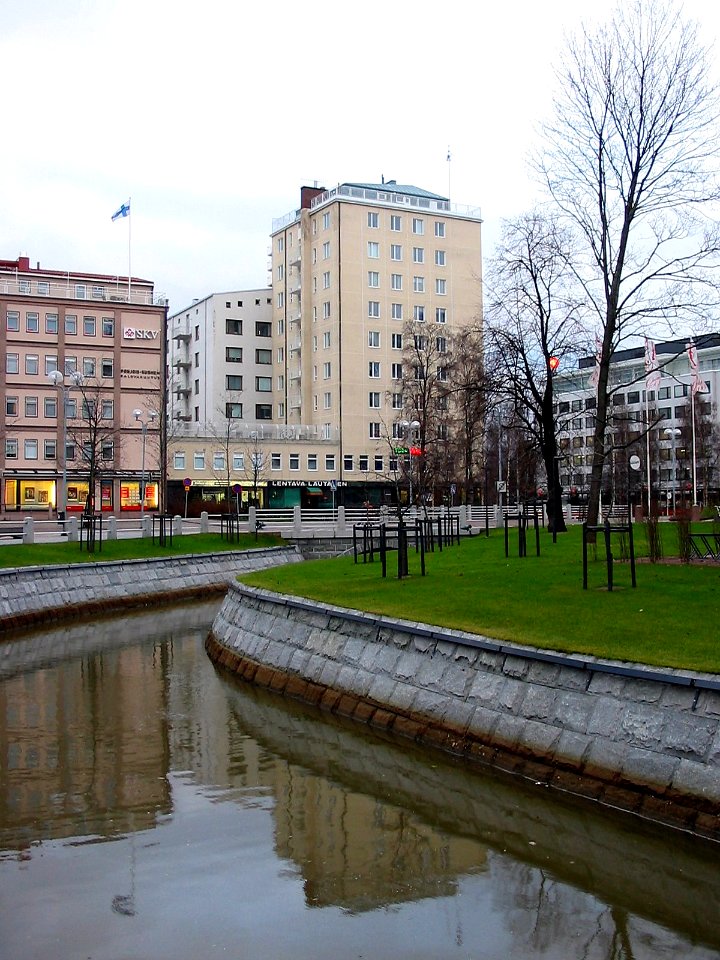 Vakuutustorni Oulu 20051113