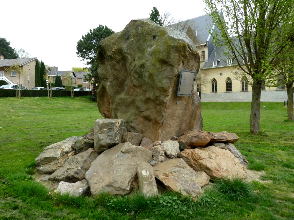 Valkenburg-De grote kei (2)