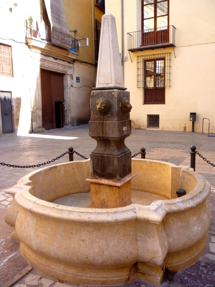 Valencia - Fuente 03