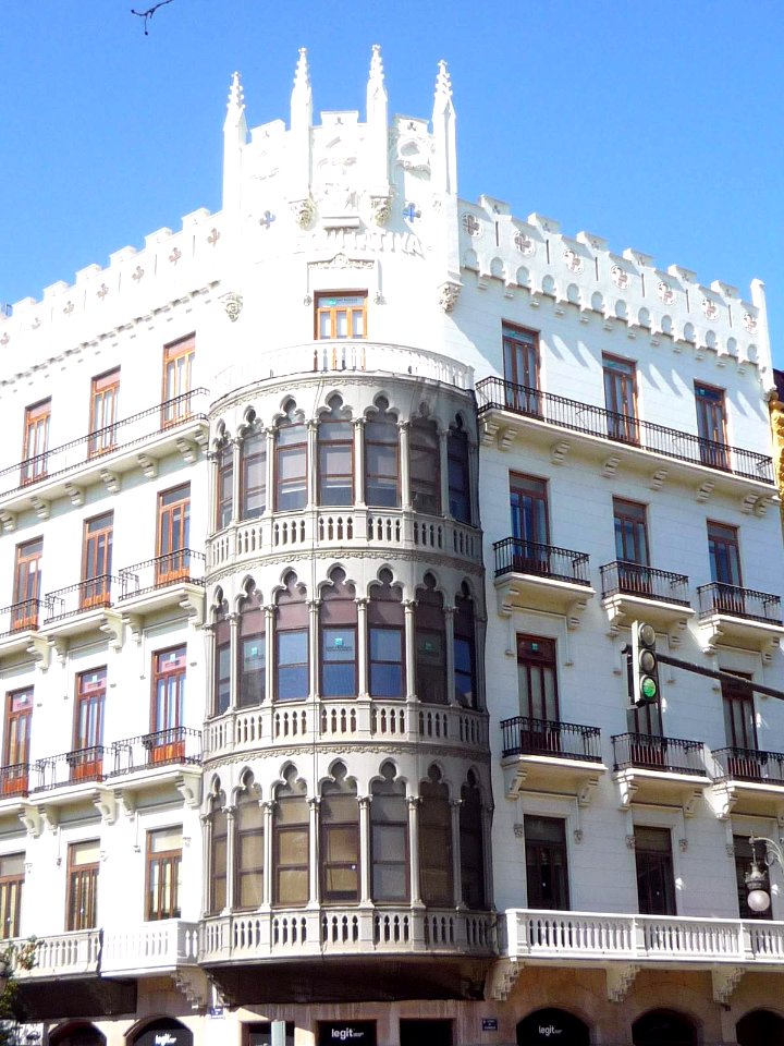 Valencia - Edificio Suay 1