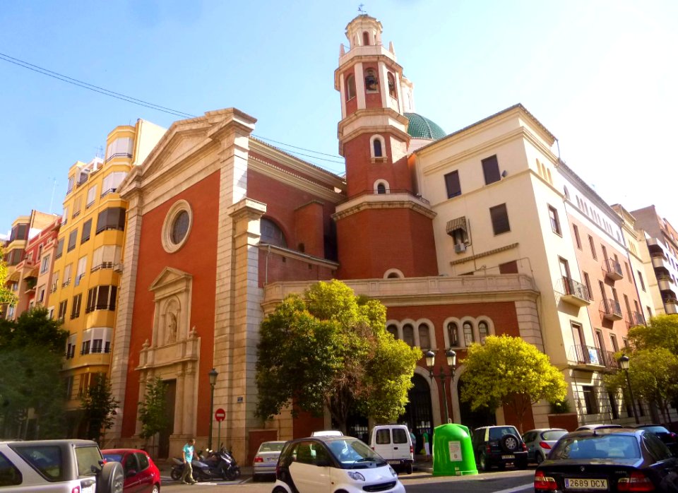 Valencia - Iglesia del Sant Àngel Custodi 2
