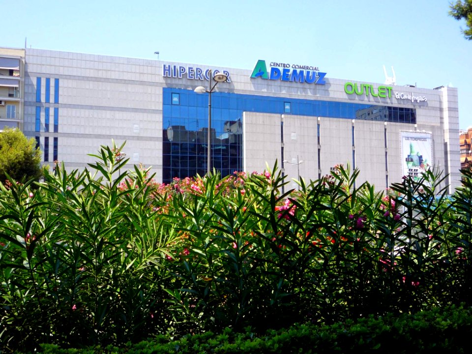 Valencia - Centro Comercial Ademuz 3