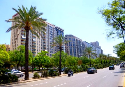 Valencia - Avinguda de les Corts Valencianes 01