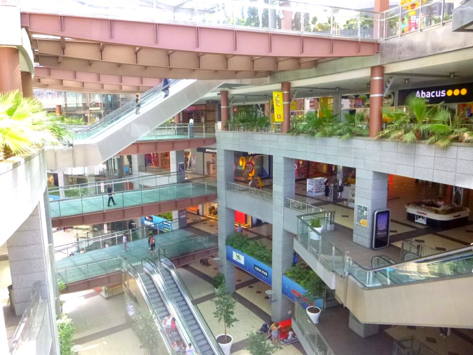 Valencia - Aqua Multiespacio, Centro Comercial 05