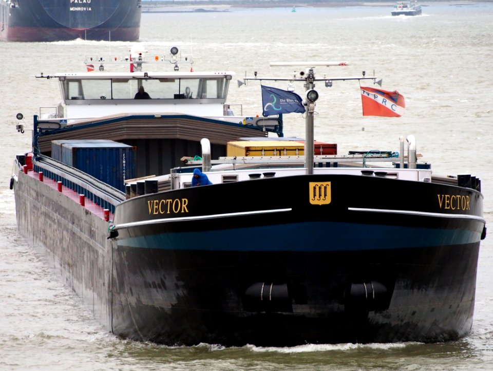 Vector (ship, 2008), ENI 02331015 Port of Antwerp pic4