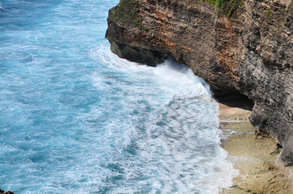 The sea the waves bali