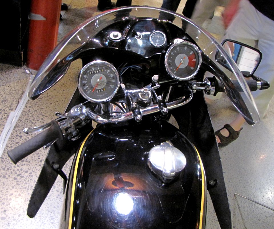 Velocette Thruxton instrumentation