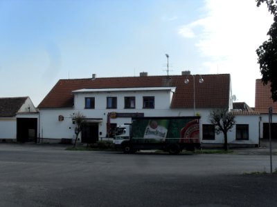 VELKÝ BOR - Velkoborská hospoda (s autem)