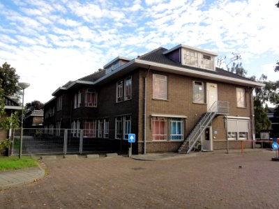 Velp Rijksmonument 515534 De Bonskazerne legeringsgebouw (zuidwest) achterkant