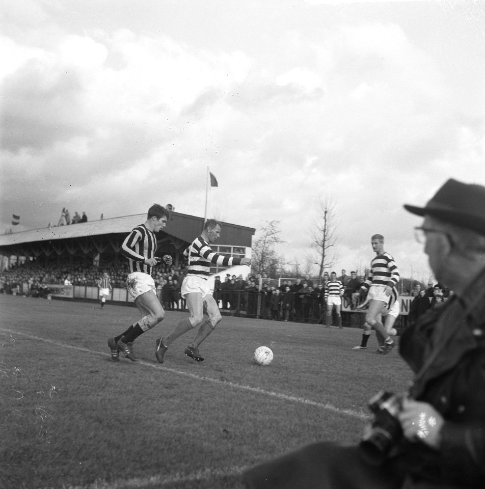 Velox tegen Blauw-Wit 1-1, spelmomenten, Bestanddeelnr 917-1326