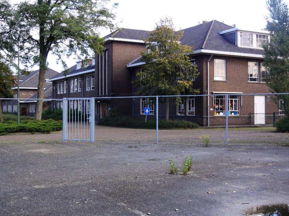 Velp Rijksmonument 515534 De Bonskazerne legeringsgebouw (zuidoost)