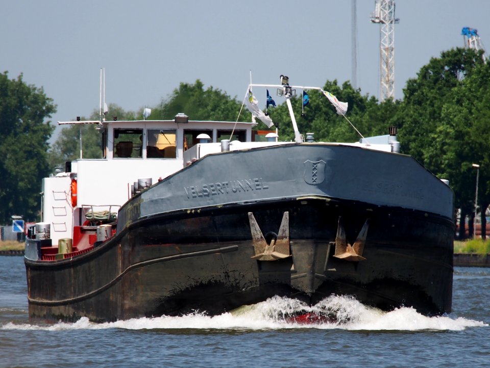 Velsertunnel - ENI 02006181 op het Amsterdam-Rijn kanaal, pic1