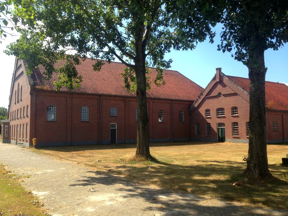 Veenpark fabriek met stoommachines - 1