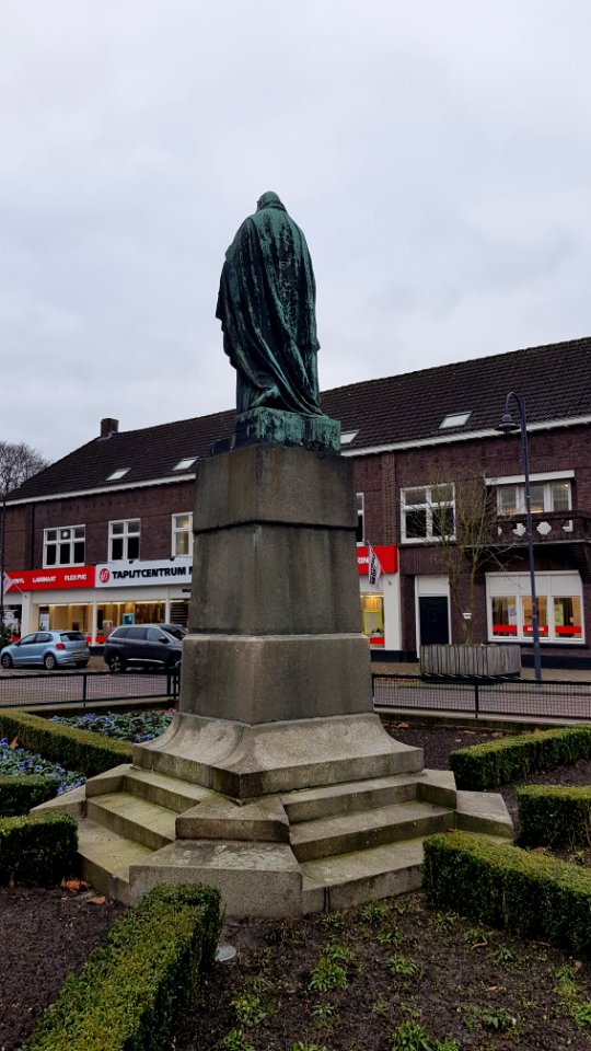 Veghel-Heilig Hartbeeld (4)