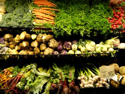 Vegetables in supermarket - DSC04975-001