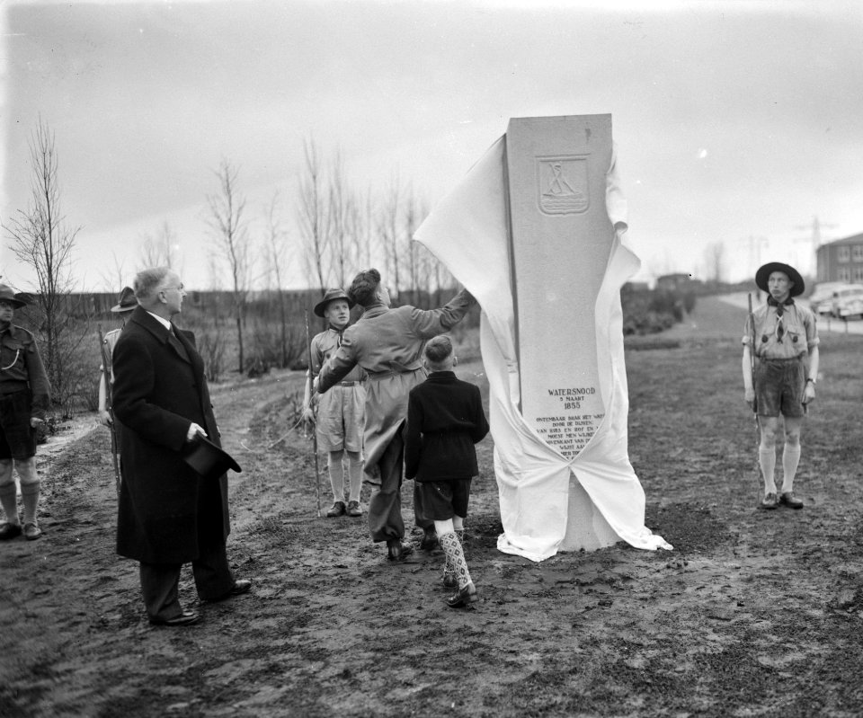 Veenendaal 100 jaar watersnood herdenking, Bestanddeelnr 907-0003 (cropped)