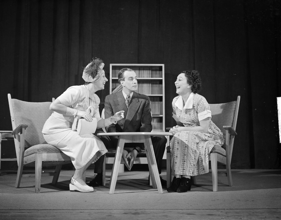 Veel te veel vrouwen Tini Visser Gerard Reben Fien de la Mar, Bestanddeelnr 903-7492