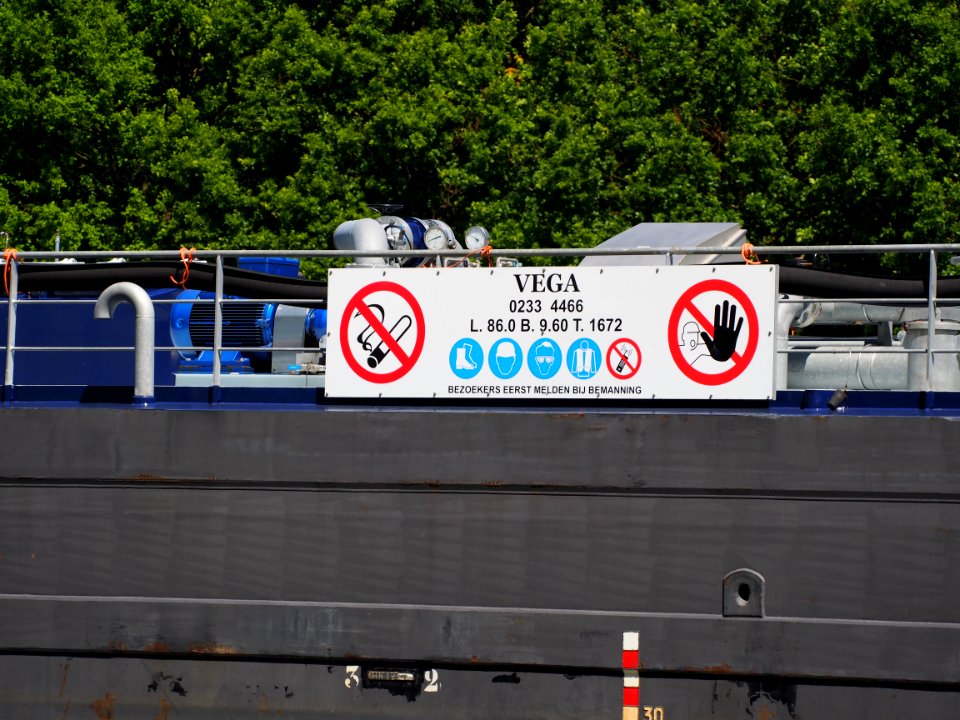 Vega - ENI 02334466, Amsterdam-Rijn kanaal, pic7