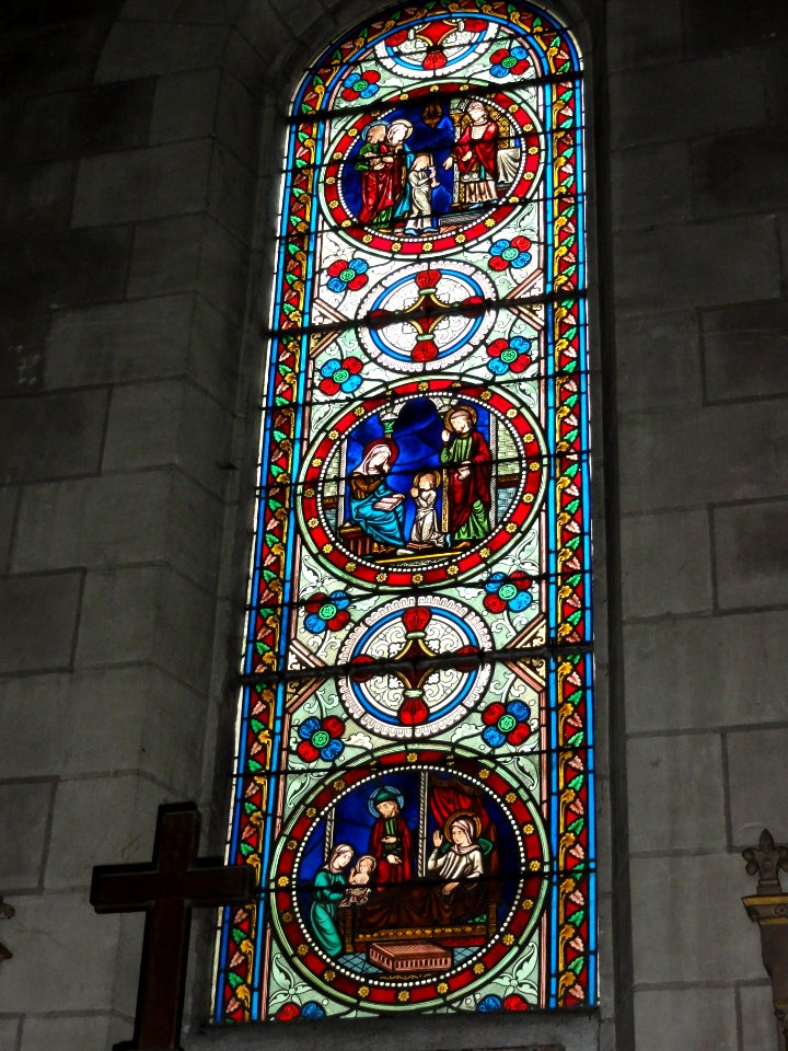Veigné (Indre-et-Loire) église, vitrail 04