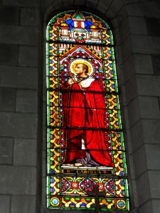 Veigné (Indre-et-Loire) église, vitrail 05
