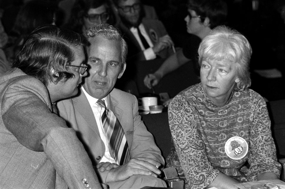 Veertiende PvdA-congres in Amsterdamse RH, nummer 19 en 20 Bas de Gaay Fortman, Bestanddeelnr 926-6845
