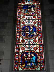 Veigné (Indre-et-Loire) église, vitrail 03