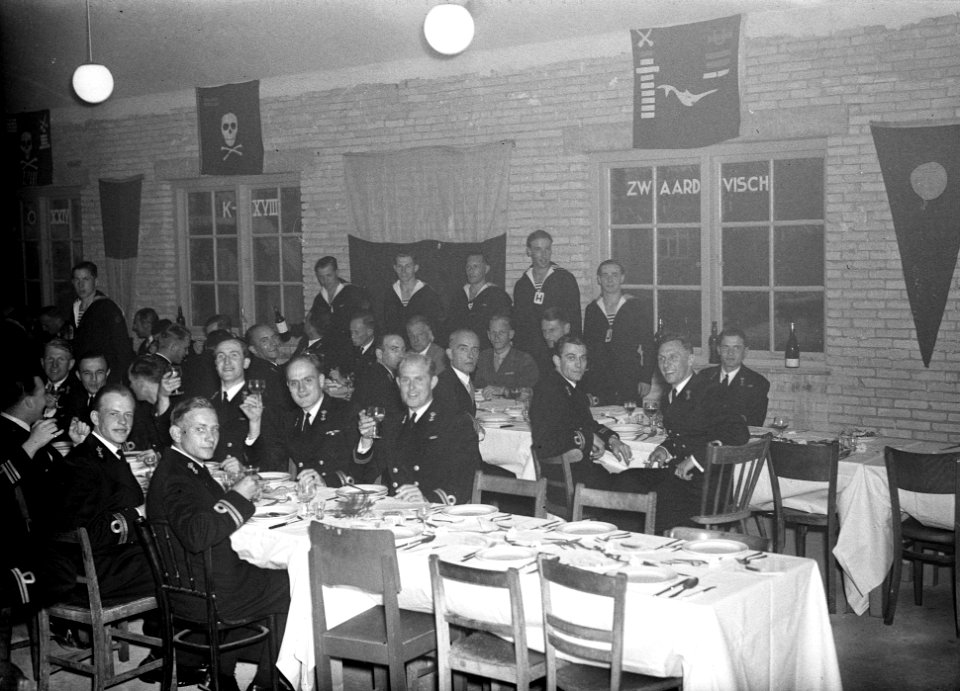 Veertig-jarig jubileum Onderzeedienst.. Diner officieren reunisten Overzicht, Bestanddeelnr 902-2297