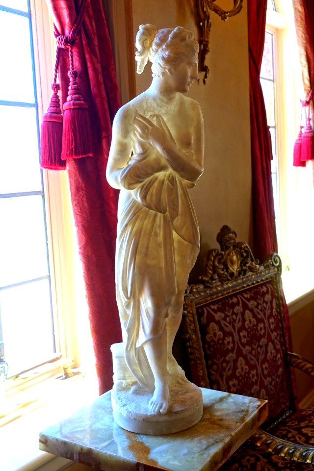 Venus Italica by Antonio Canova - Cà d'Zan - John and Mable Ringling Museum of Art - Sarasota, FL - DSC00256
