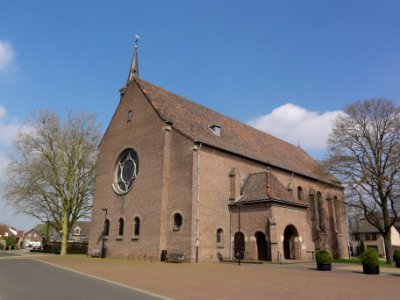 Venray Wanssum, RK kerk portaalzijde