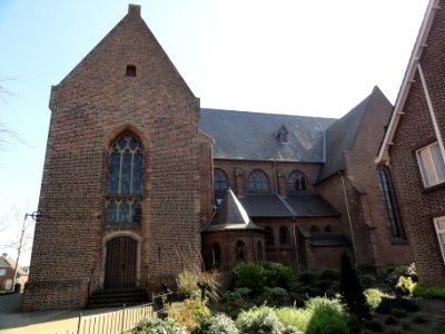 Venray Oostrum, Rijksmonument 37228 O.L.V. kerk ingang