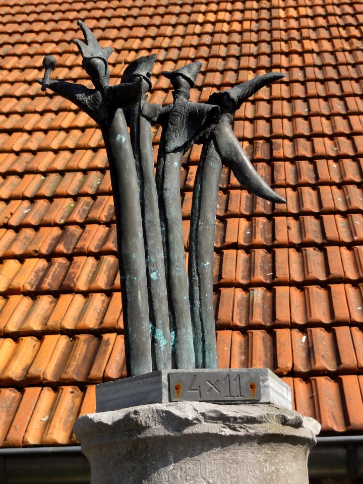 Venray Geijsteren, sculptuur De Polonaise, door Mieke van Uden