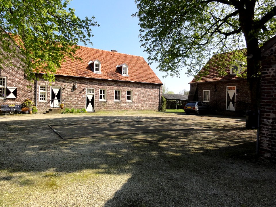 Venray Geijsteren, Rijksmonument 28436 Dorpstraat 1-3 de Grote Spiekert zijaanzicht en bijgebouw