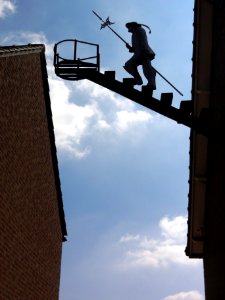 Venray Geijsteren, sculptuur De Gildebroeder (tegenlicht), door kunstmanifestatie Geysteren ca. 1996