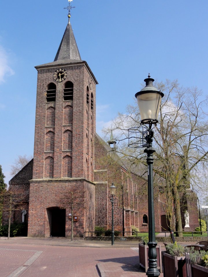 Venray Blitterswijck, Rijksmonument 28433, O.L.V. Geboortekerk vooraanzicht