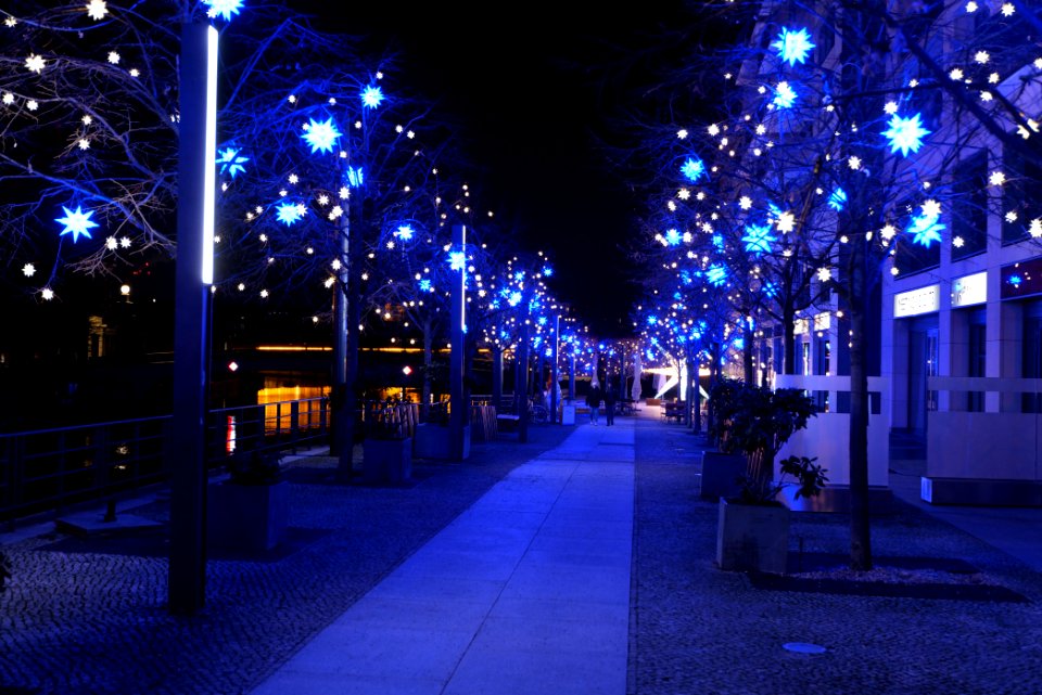 Vera-Brittain-Ufer Berlin-Mitte at night 2021-01-17 01