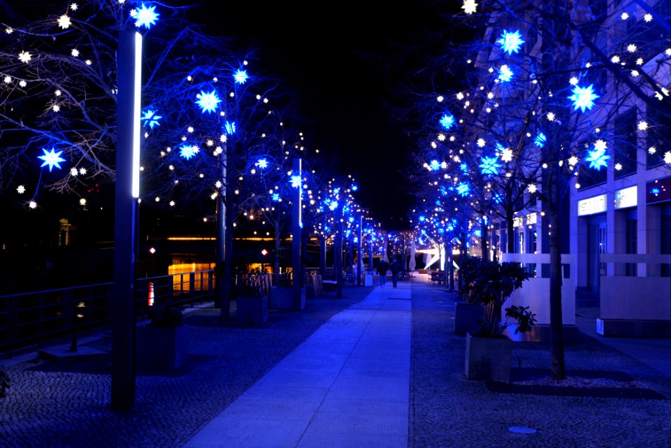 Vera-Brittain-Ufer Berlin-Mitte at night 2021-01-17 02