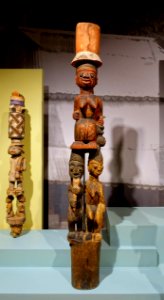 Veranda post (opo), Yoruba peoples, Ekiti, Nigeria, collected before 1925, wood, pigment - Fowler Museum - University of California, Los Angeles - DSC02443